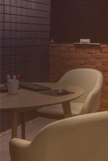 Round table is prepared for setting up an offshore software development partnership