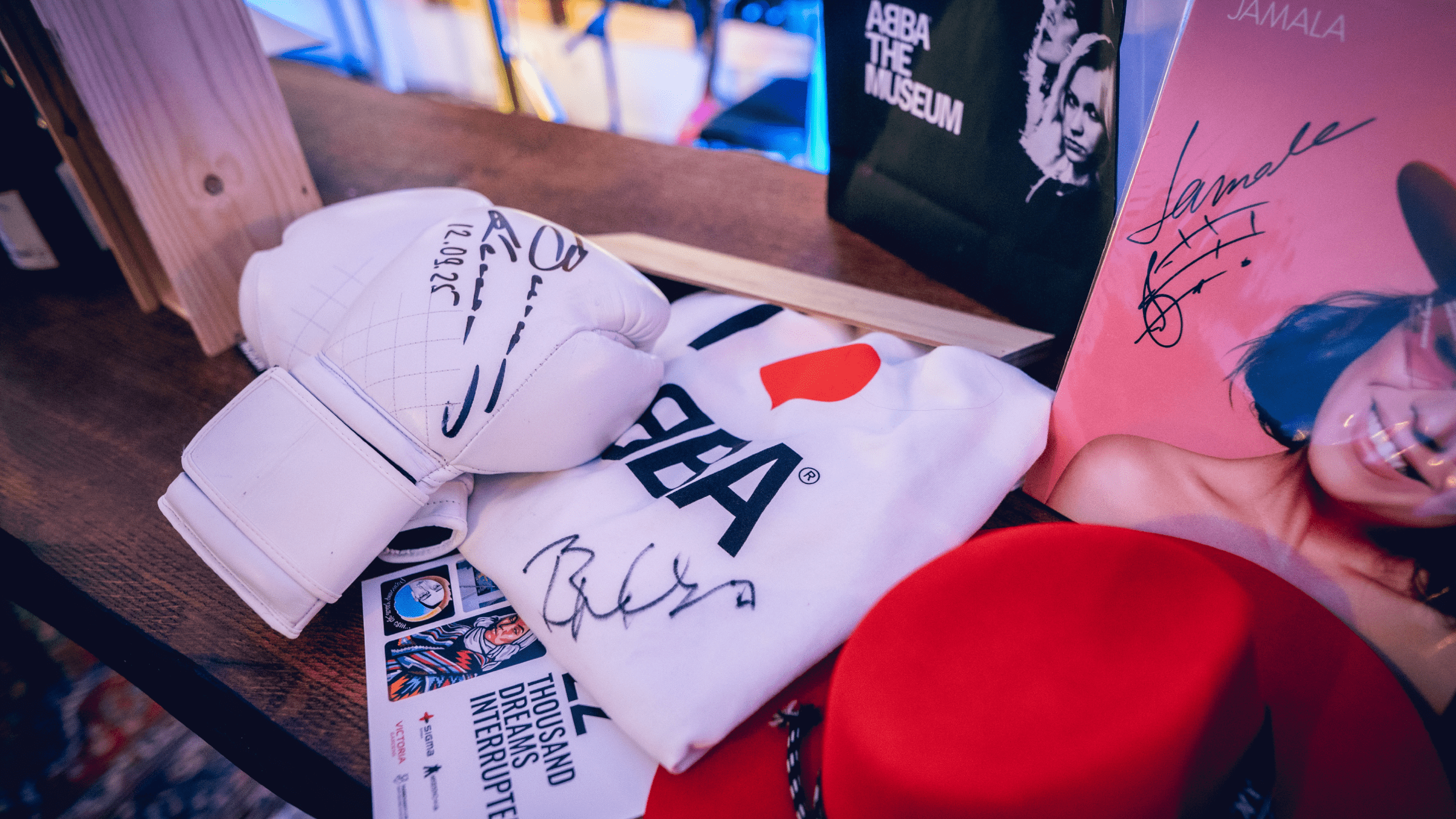 Auction at Star for Life Ukraine Charity Dinner